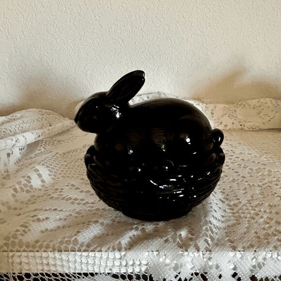 Mosser Glass Ebony Bunny Sitting on Nest of Easter Eggs 4" - Picture 1 of 4